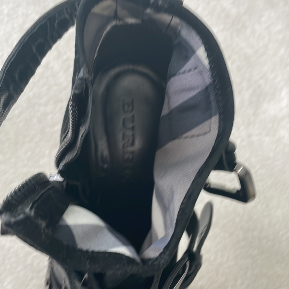 Burberry Runway Booties 8.5 (size 40 European) - Picture 7 of 11